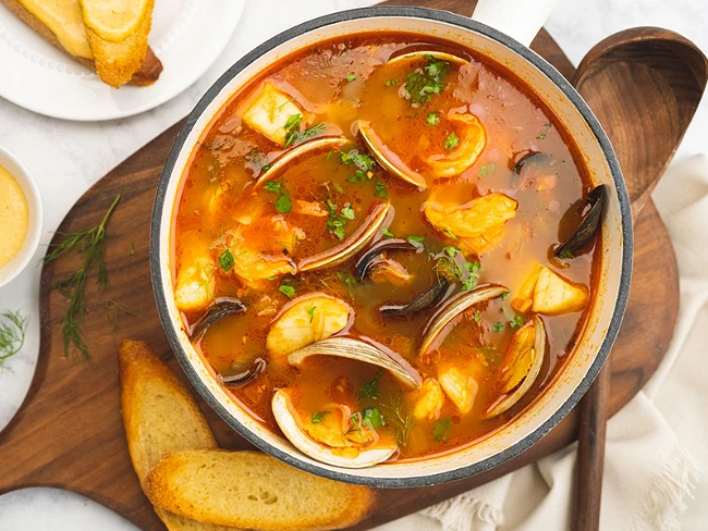 20221201172531-seafood-bouillabaisse.jpg